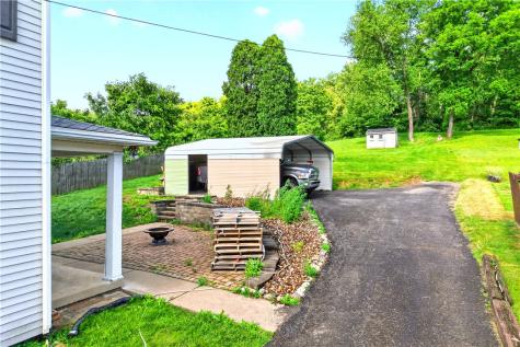 7435 Big Beaver Boulevard Big Beaver PA 16157