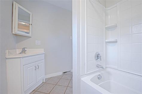 864 Clay Pike North Huntingdon PA 15642