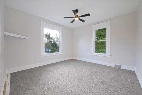 864 Clay Pike North Huntingdon PA 15642