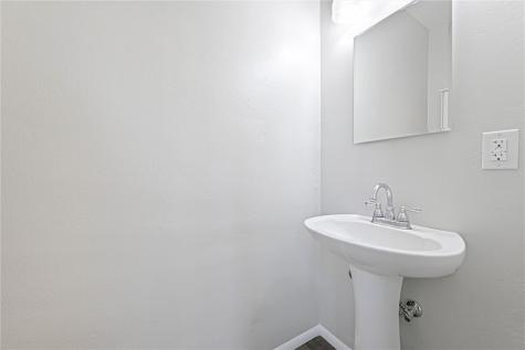 864 Clay Pike North Huntingdon PA 15642