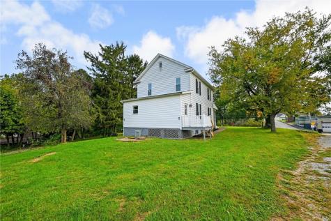 864 Clay Pike North Huntingdon PA 15642