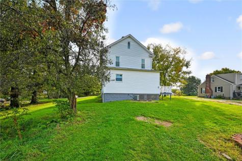 864 Clay Pike North Huntingdon PA 15642