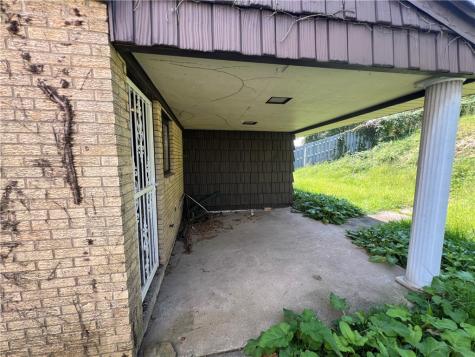 1334 Broadway Avenue East Mckeesport PA 15035