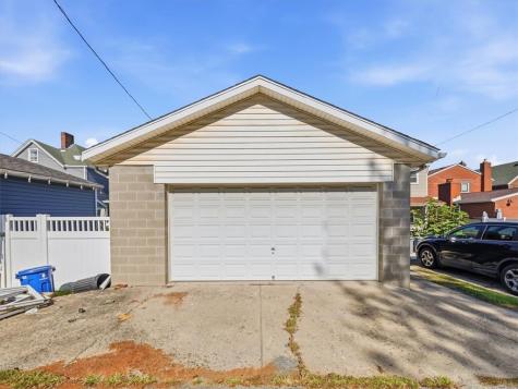 320 Raymond Street Swissvale PA 15218