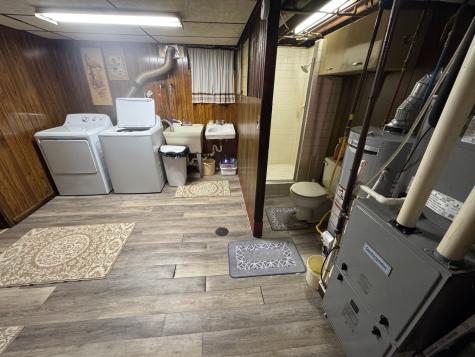 417 Mutich Street Washington Township PA 15012