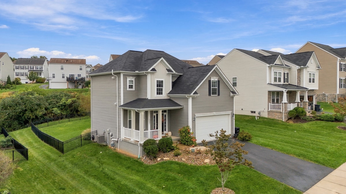 2031 Sir Patrick Drive Cecil PA 15057