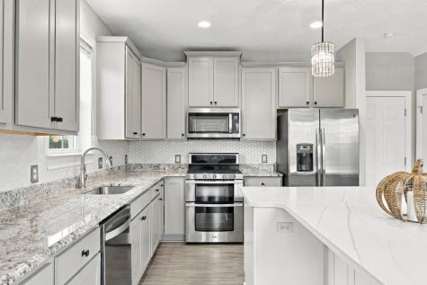 2031 Sir Patrick Drive Cecil PA 15057