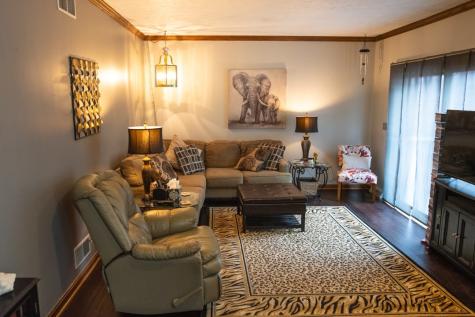 856 Walnut Drive Ellwood City PA 16117