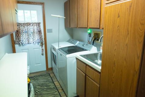 856 Walnut Drive Ellwood City PA 16117