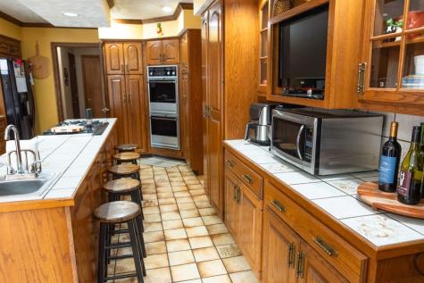 856 Walnut Drive Ellwood City PA 16117