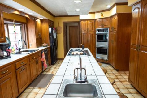 856 Walnut Drive Ellwood City PA 16117