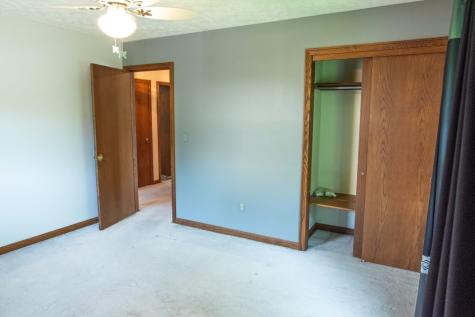 856 Walnut Drive Ellwood City PA 16117