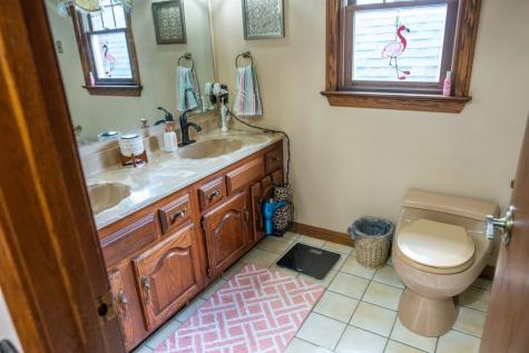 856 Walnut Drive Ellwood City PA 16117