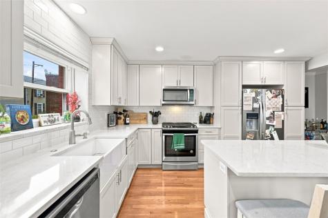 117 44th Street Lawrenceville PA 15201