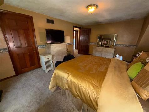 107 Slater Drive Pleasant Hills PA 15236