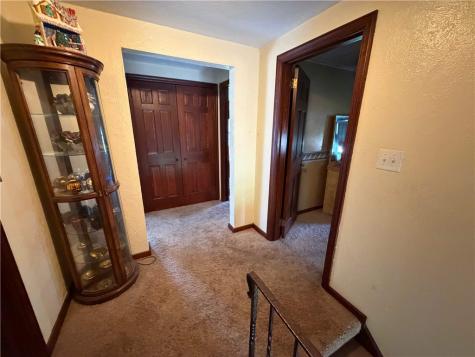 107 Slater Drive Pleasant Hills PA 15236