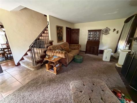 107 Slater Drive Pleasant Hills PA 15236