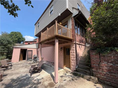 107 Slater Drive Pleasant Hills PA 15236