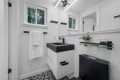 251 Kittanning Pike O'hara PA 15215