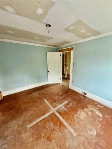1594 Johnston Avenue Kittanning Boro PA 16201