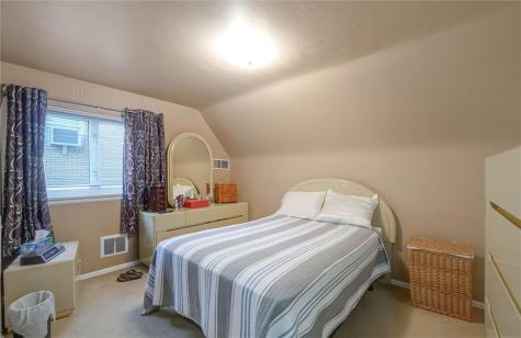 1422 Simona Drive Stanton Heights PA 15201