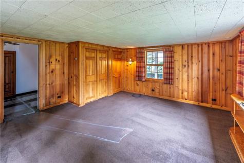 112 Shanor Heights Center Township PA 16001