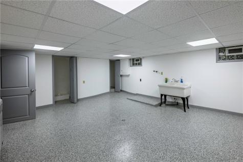 112 Shanor Heights Center Township PA 16001