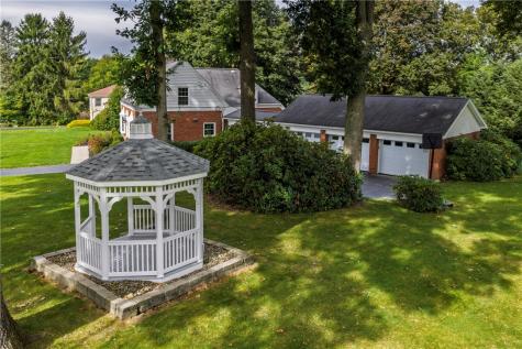 112 Shanor Heights Center Township PA 16001
