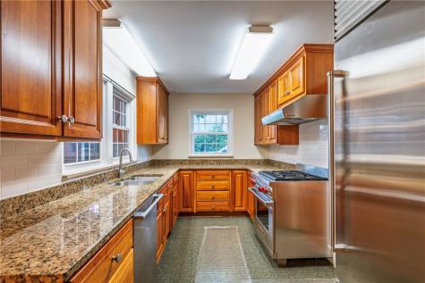 112 Shanor Heights Center Township PA 16001