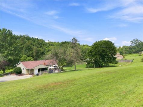 142 Willow Road Hopewell PA 15312