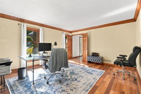 2525 Lindenwood Drive Franklin Park PA 15090