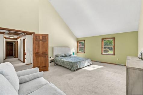 2525 Lindenwood Drive Franklin Park PA 15090