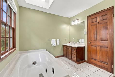 2525 Lindenwood Drive Franklin Park PA 15090