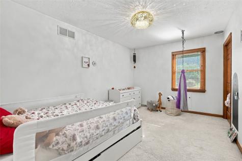 2525 Lindenwood Drive Franklin Park PA 15090