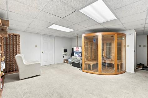2525 Lindenwood Drive Franklin Park PA 15090