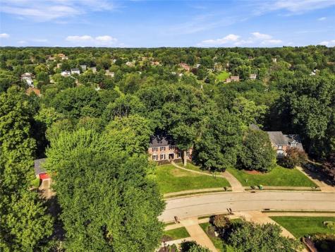 2525 Lindenwood Drive Franklin Park PA 15090