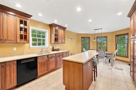 2525 Lindenwood Drive Franklin Park PA 15090