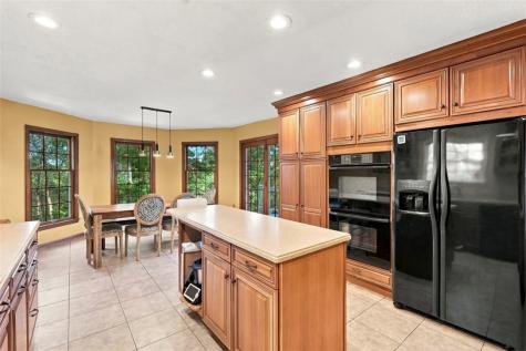 2525 Lindenwood Drive Franklin Park PA 15090