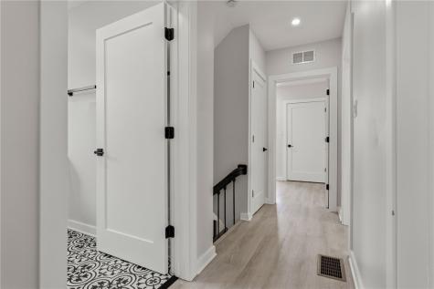 369 Stanford Avenue West View PA 15229