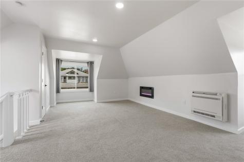 369 Stanford Avenue West View PA 15229