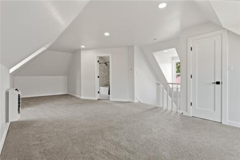 369 Stanford Avenue West View PA 15229