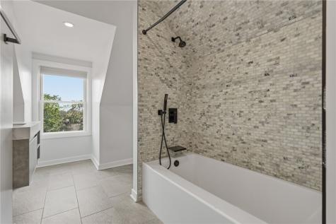 369 Stanford Avenue West View PA 15229