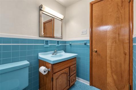 4557 Mapledale Drive Homestead PA 15120