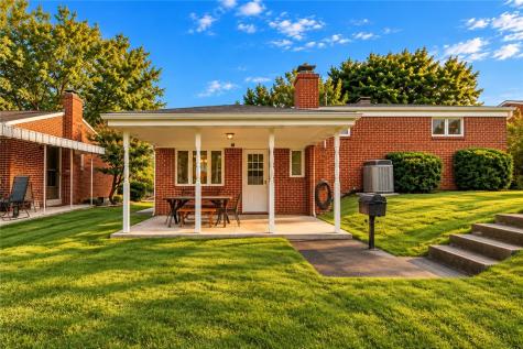 4557 Mapledale Drive Homestead PA 15120