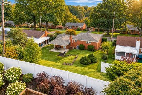 4557 Mapledale Drive Homestead PA 15120