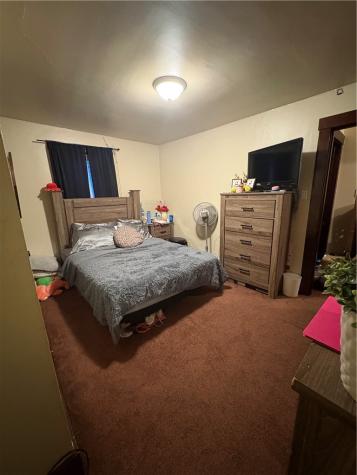 718 7th Avenue Coraopolis PA 15108