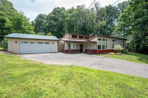 2851 State Route 981 Loyalhanna PA 15670