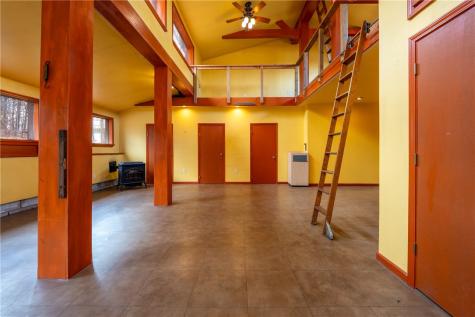 2851 State Route 981 Loyalhanna PA 15670