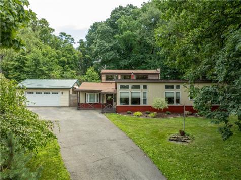 2851 State Route 981 Loyalhanna PA 15670