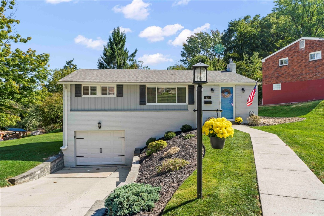 128 Winifred Drive Pleasant Hills PA 15236